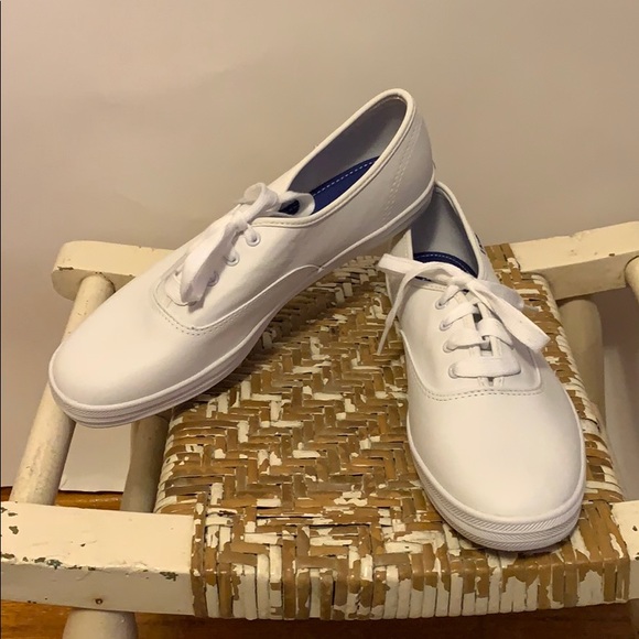 Keds Shoes - NWOT Keds White Leather Tennis Shoes Sz 7.5